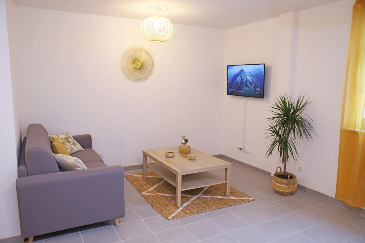 #Sweet Moments By Eauz'Homes -Wifi-Netflix Eauze Εξωτερικό φωτογραφία